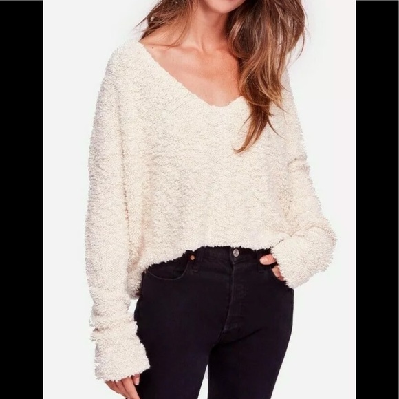 Free People Sweaters - Free People Cropped Popcorn Fuzzy V Neck Sweater